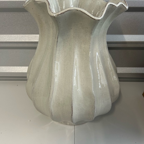 16” Pleated Ceramic Vase Sour Cream Scalloper Viral Hearth & Hand™ with Magnolia - Picture 4 of 9